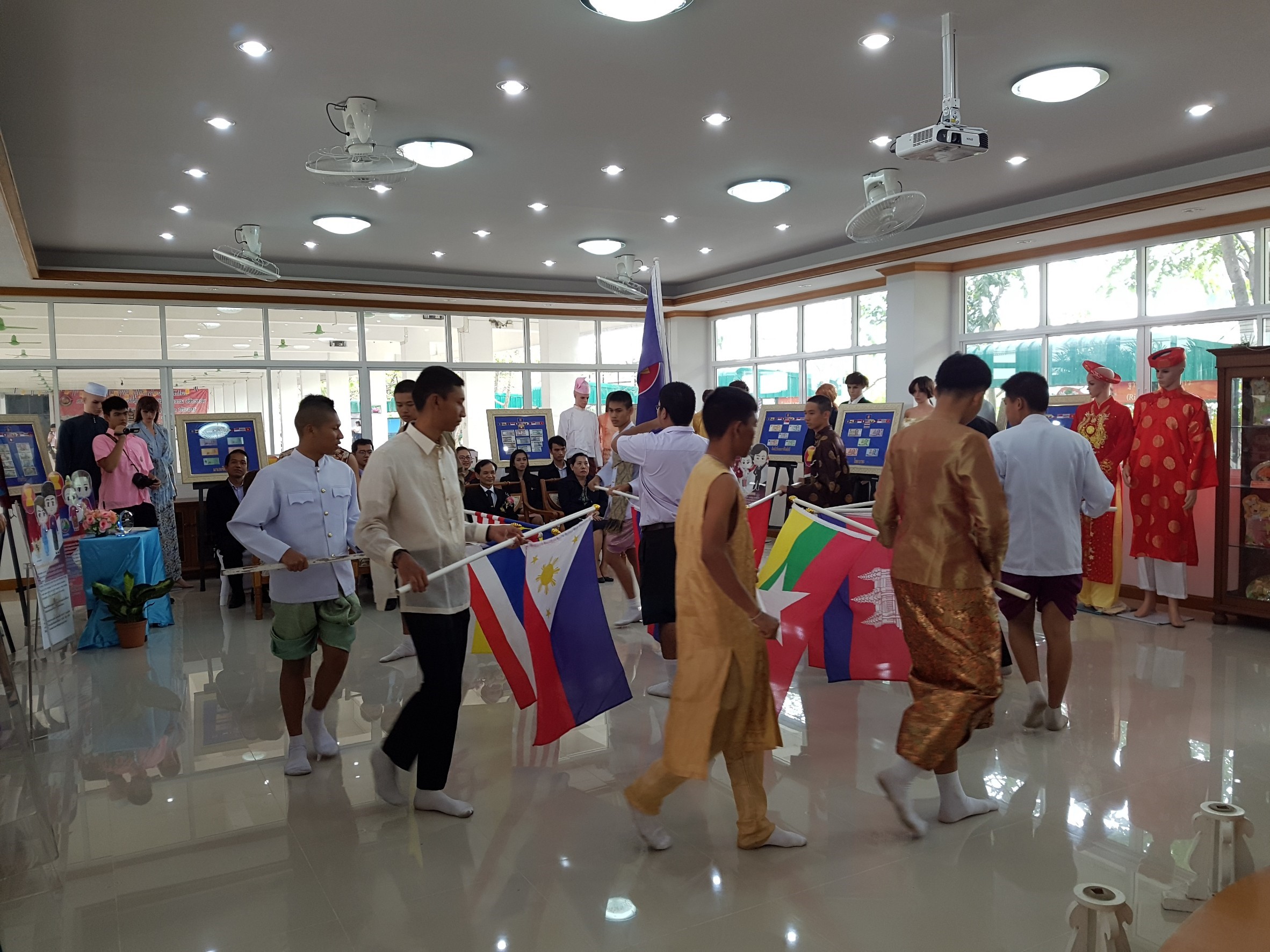 รร มธยมวดสงห ๑๘๐๒๐๙ 0203