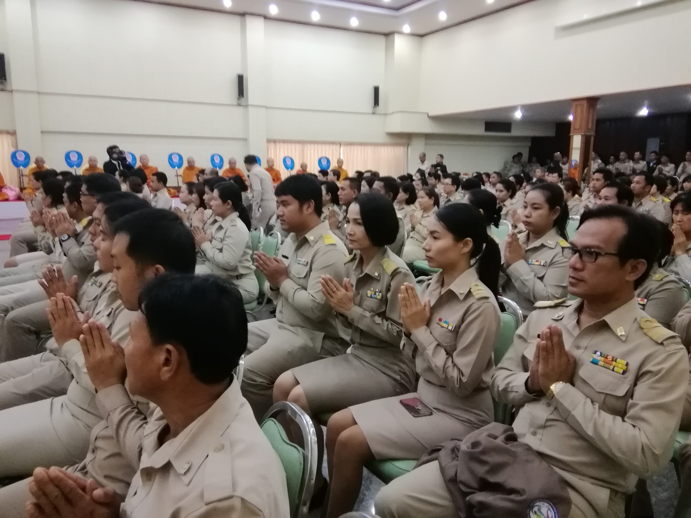 2561-04-02 ๑๘๐๔๐๒ 0014