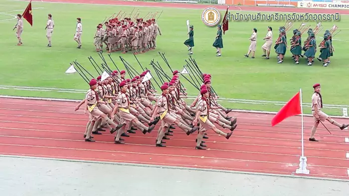 สวนสนาม001