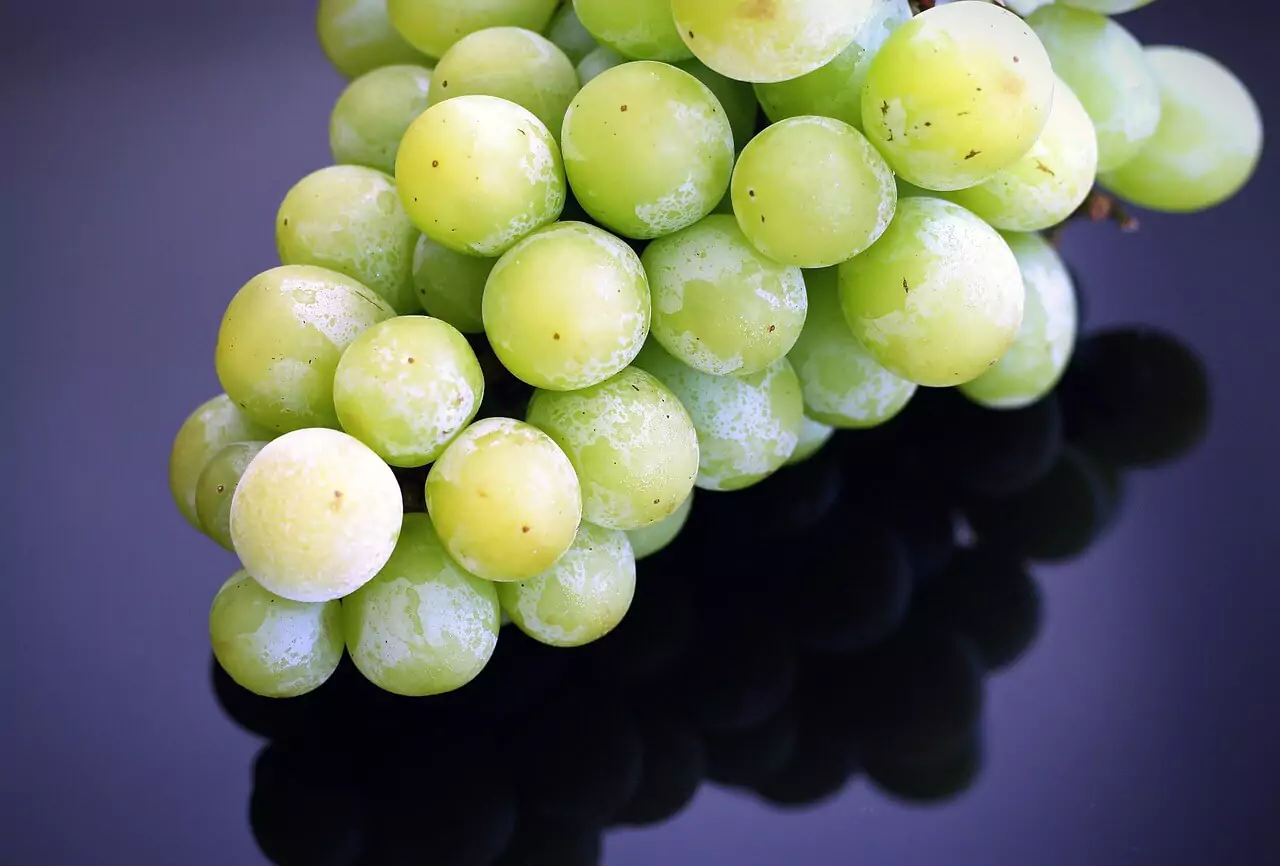 6-grapes