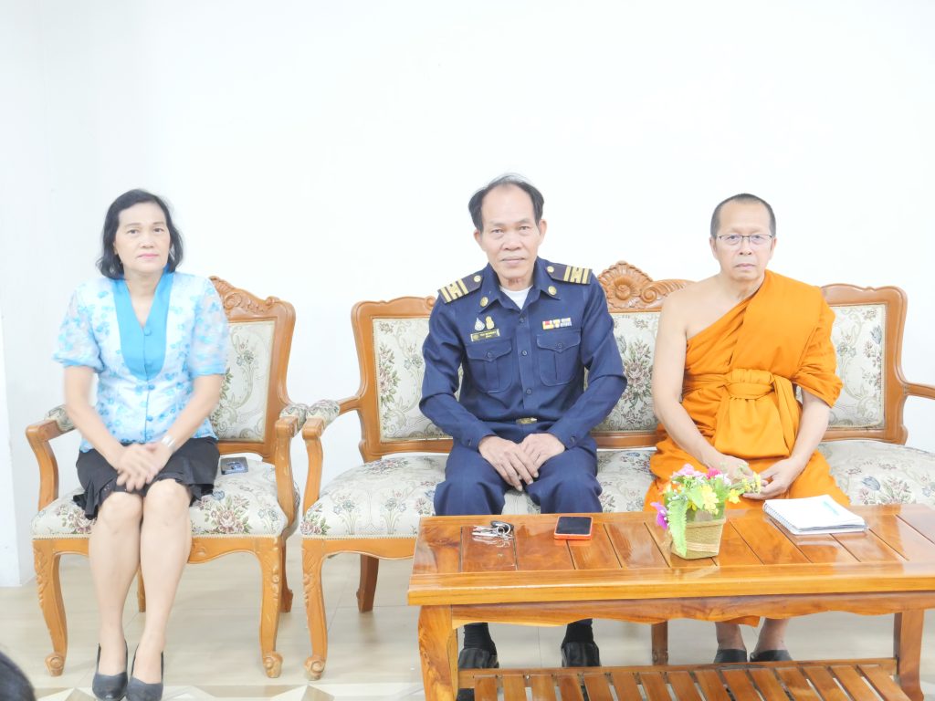 http://p1426389